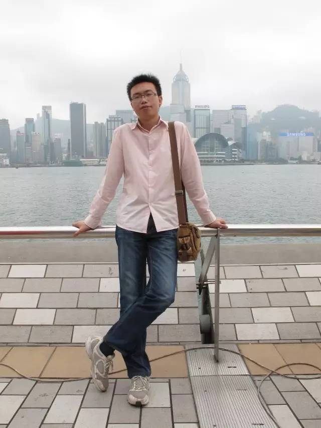 东莞市电子商贸学校诚邀您来推选学校的“最美教师”!